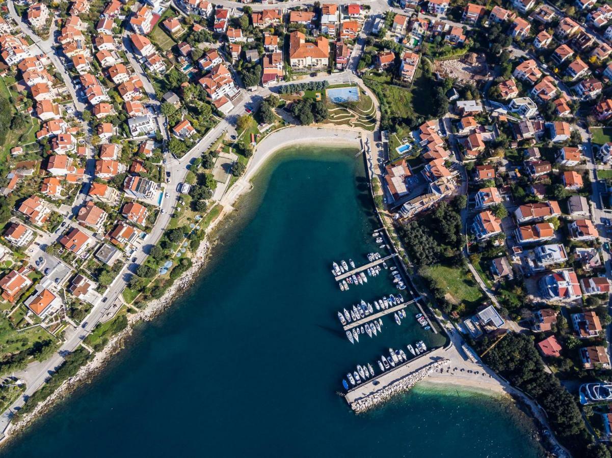 Apartments Zanetti Pula Bagian luar foto